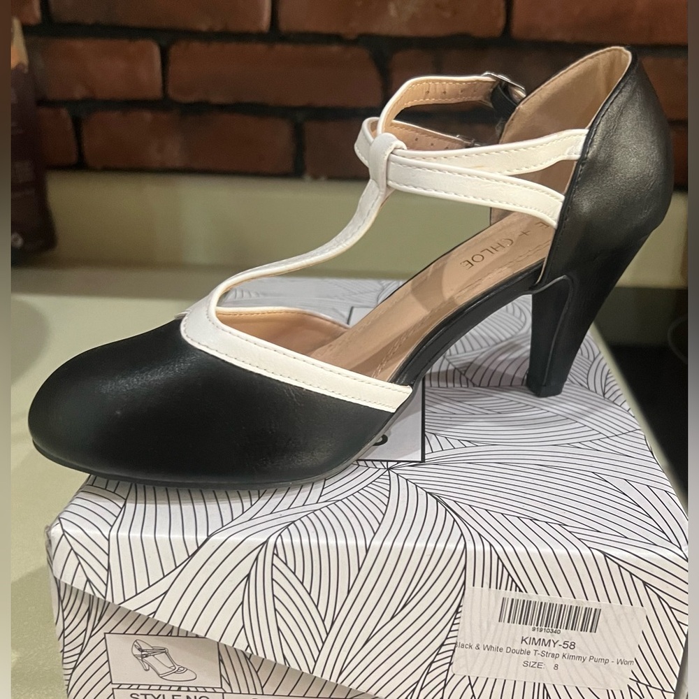 T-strap Pumps